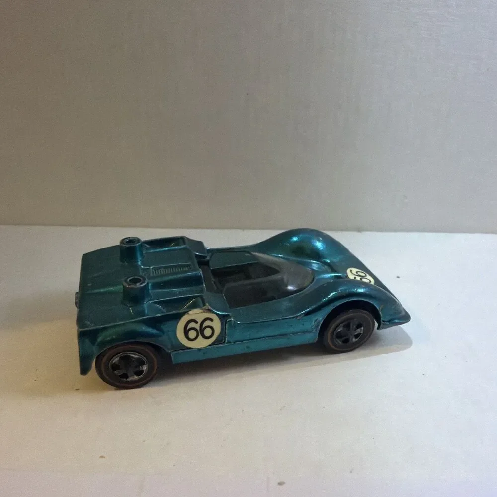 Vtg Hot Wheels REDLINE 1968 Green McLaren M6A Mattel USA With Button